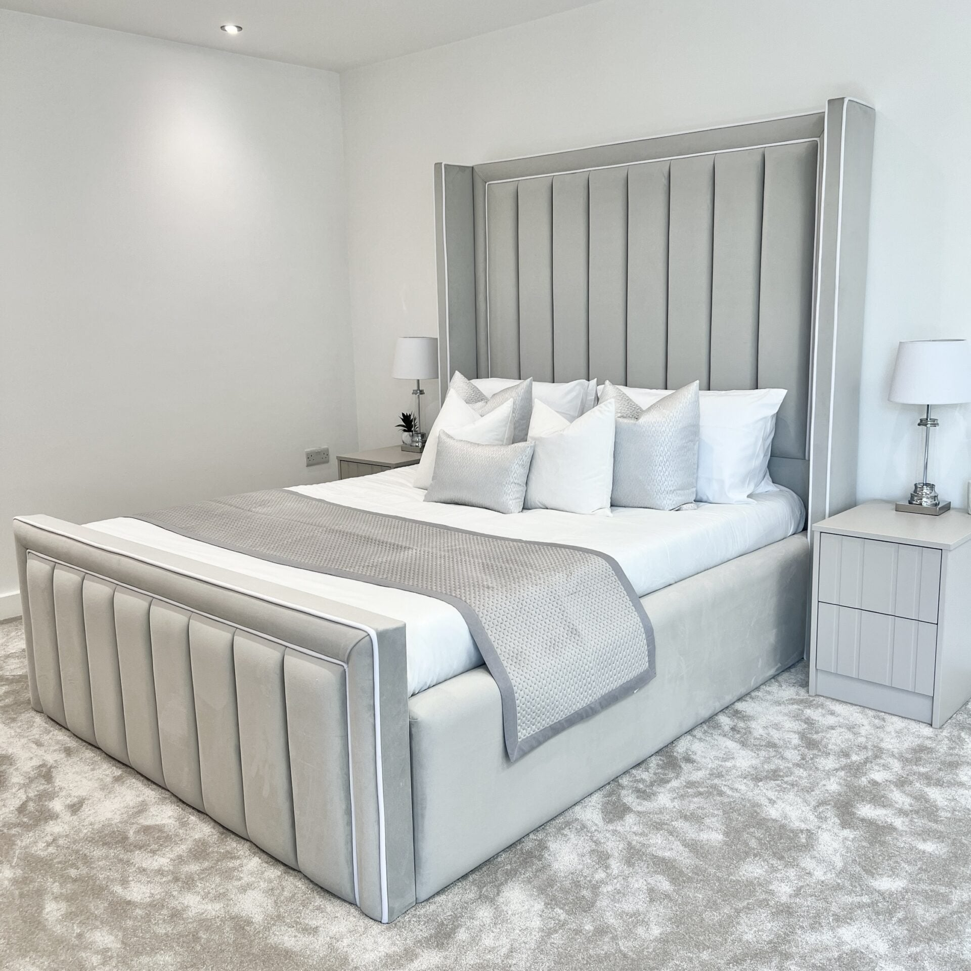 Hilton Winged Bed – Premium Luxury Winged Upholstered Bed Frame for Bedrooms UK