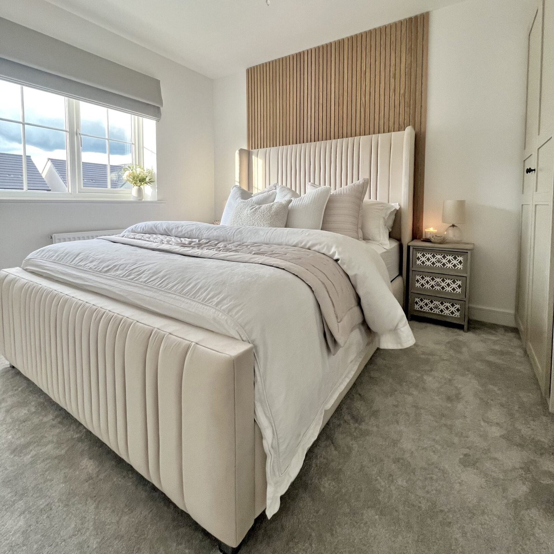 Mayfair Winged Bed – Elegant Luxury Winged Upholstered Bed Frame for Bedrooms UK